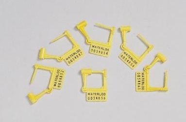 PS-100 Plastic breakaway seals 100 per pack